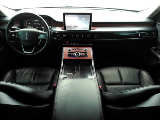 Used 2024 Lincoln Aviator Reserve w/ Equipment Group 201A RWD image 3