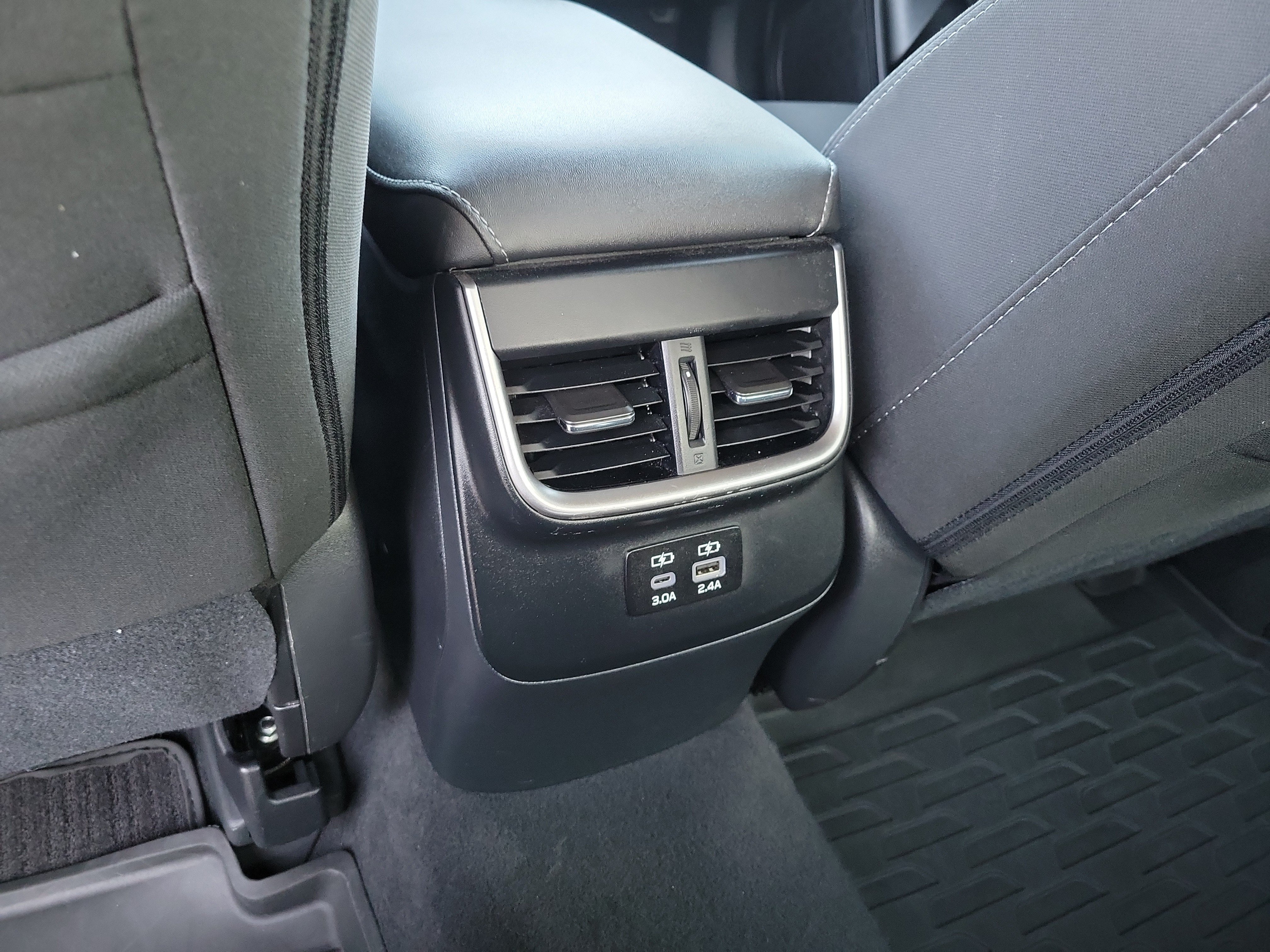 Used 2024 Subaru Legacy Premium AWD/4WD image 12