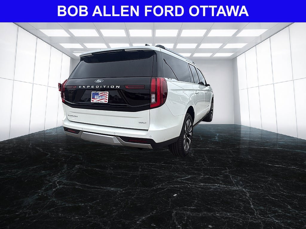 Used 2025 Ford Expedition Max Platinum w/ Driver's Package AWD/4WD image 5