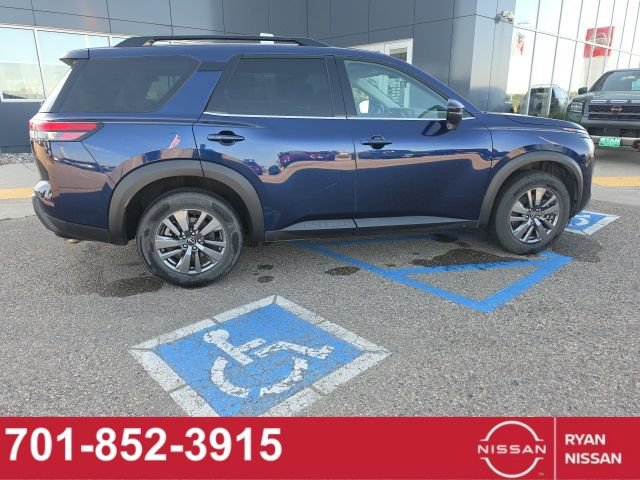 Certified 2024 Nissan Pathfinder SV AWD/4WD image 7