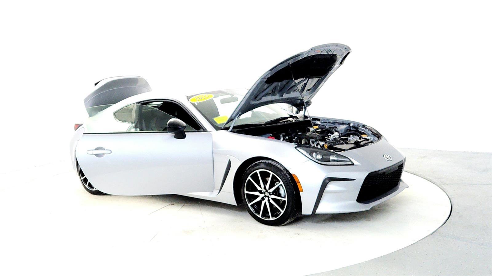 Certified 2025 Toyota GR86 w/ ALL Weather Mat Package (TMS) image 12