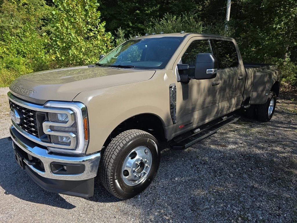 New 2027 Ford F350 XLT w/ XLT Premium Package AWD/4WD image 4