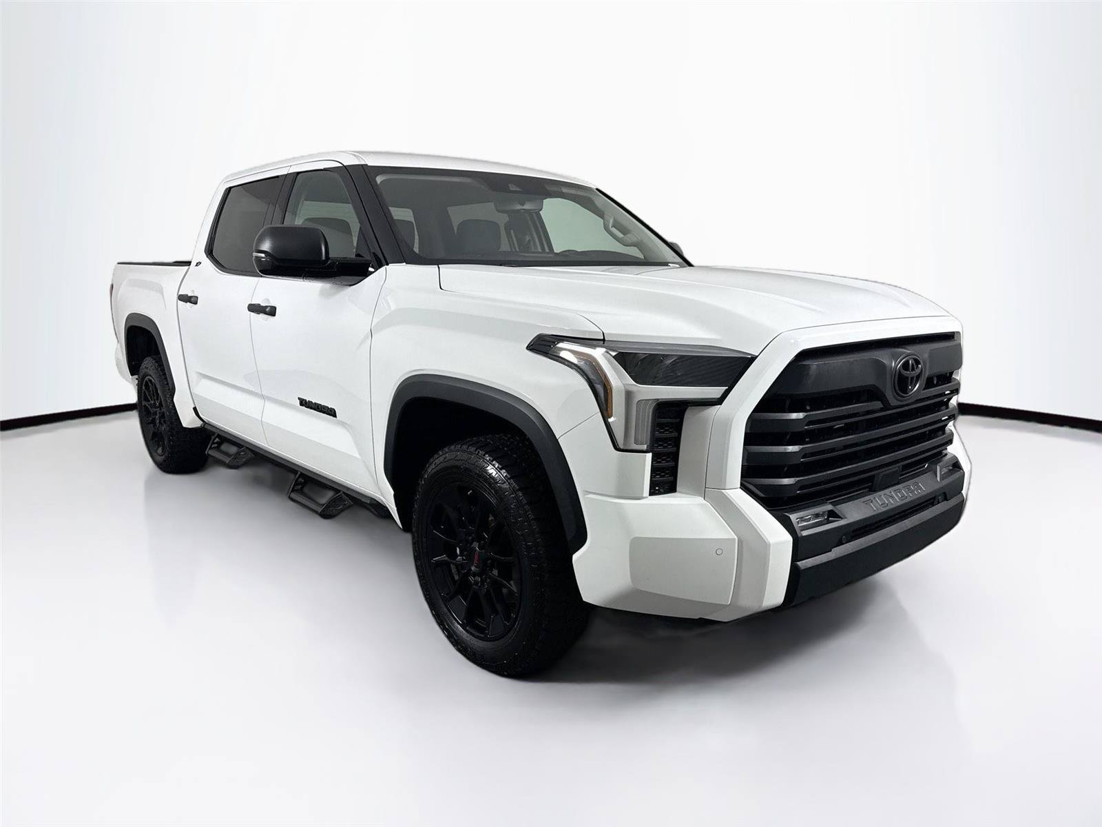 Used 2023 Toyota Tundra SR5 w/ SR5 Convenience Package AWD/4WD image 9