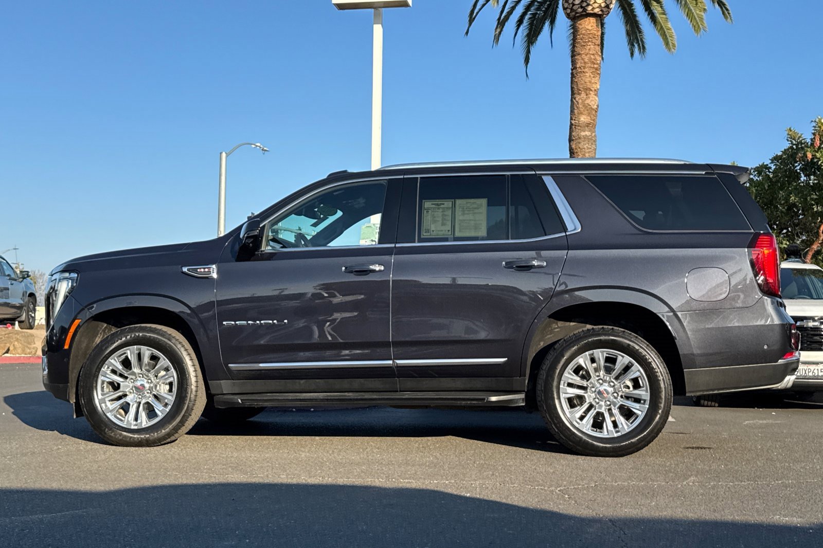 Used 2025 GMC Yukon Denali image 8