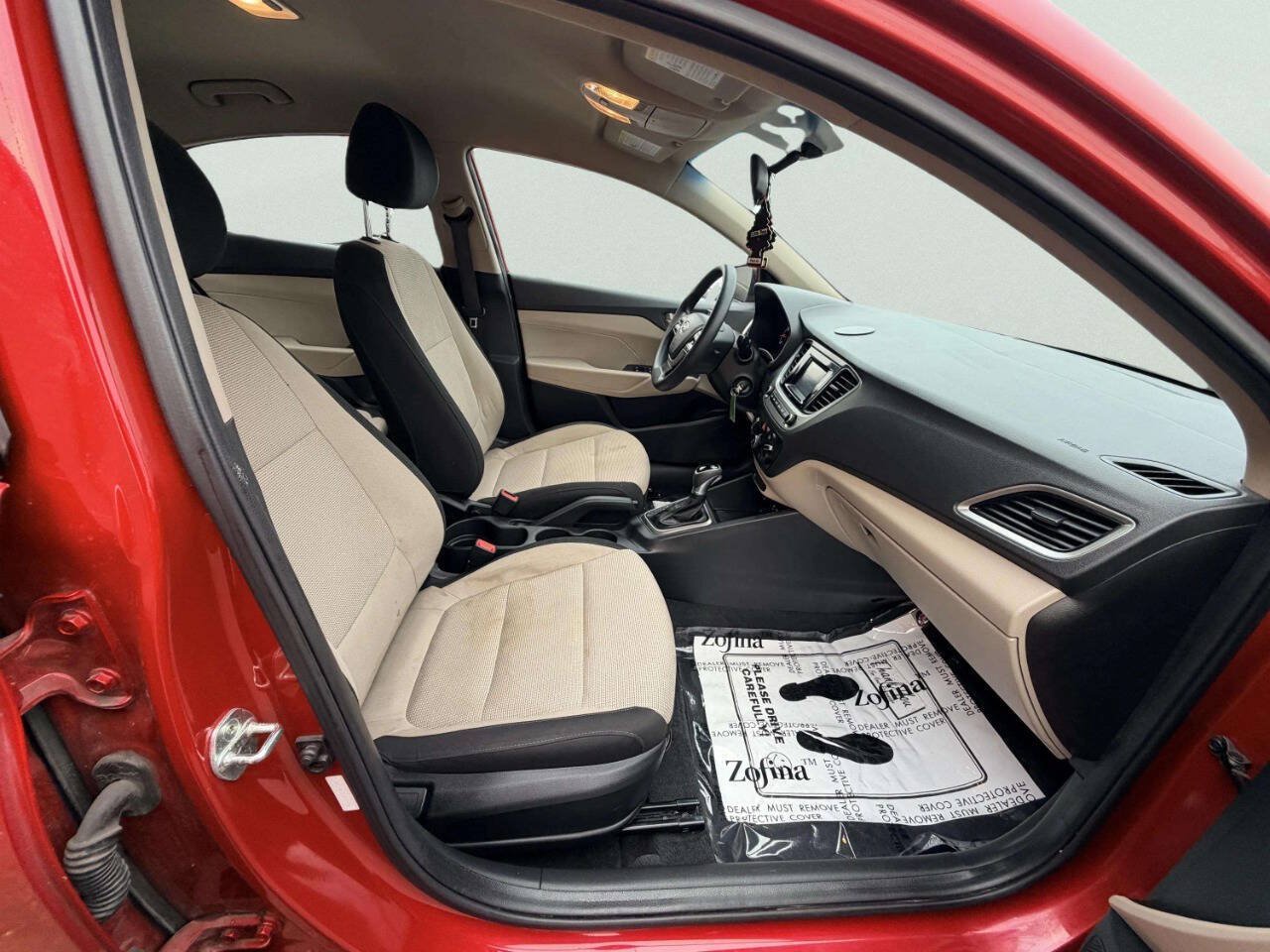 Used 2018 Hyundai Accent SE FWD image 27