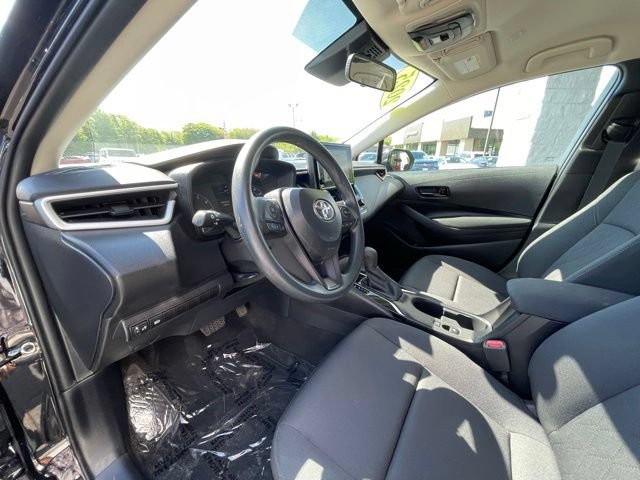 Used 2025 Toyota Corolla LE FWD image 10
