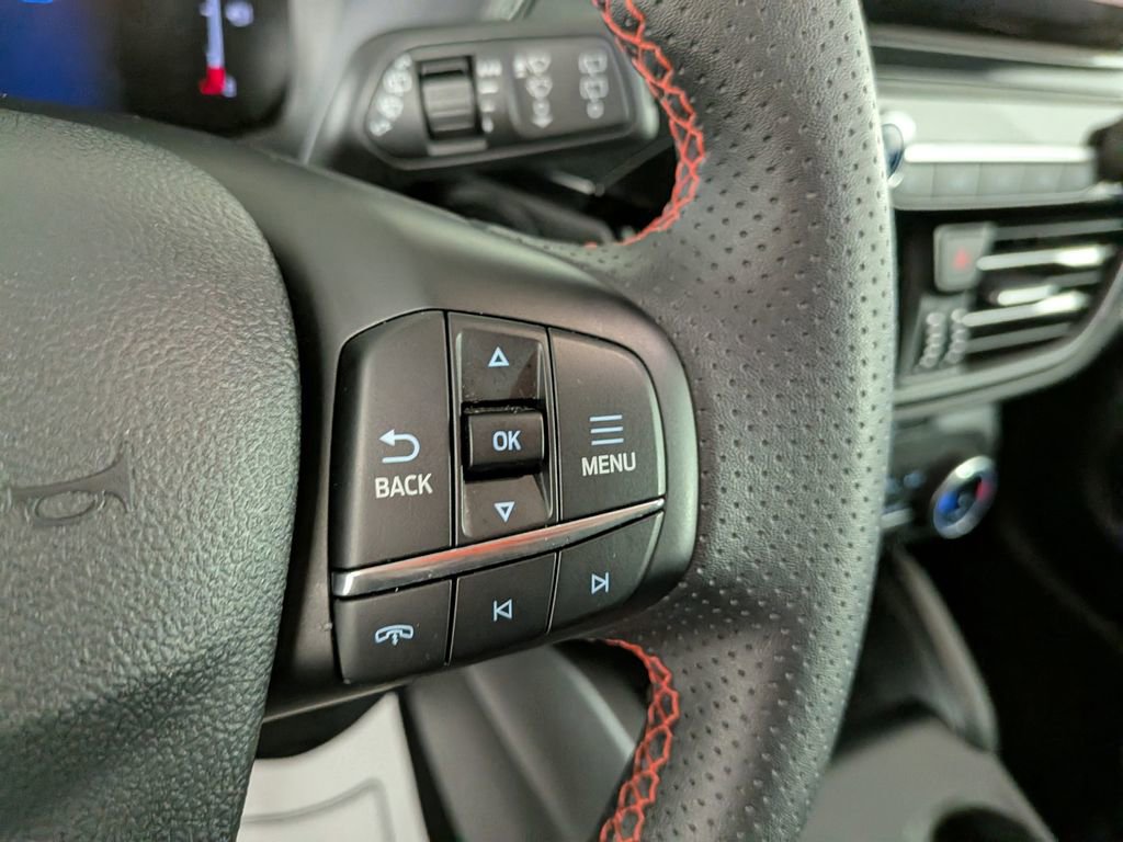 Used 2025 Ford Escape ST-Line AWD/4WD image 21