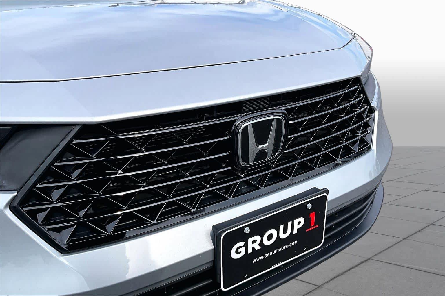 Used 2023 Honda Accord EX image 29