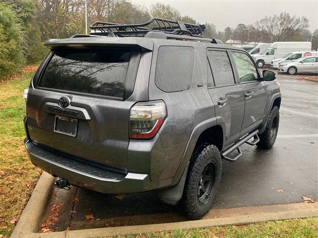 Used 2020 Toyota 4Runner SR5 Premium image 32