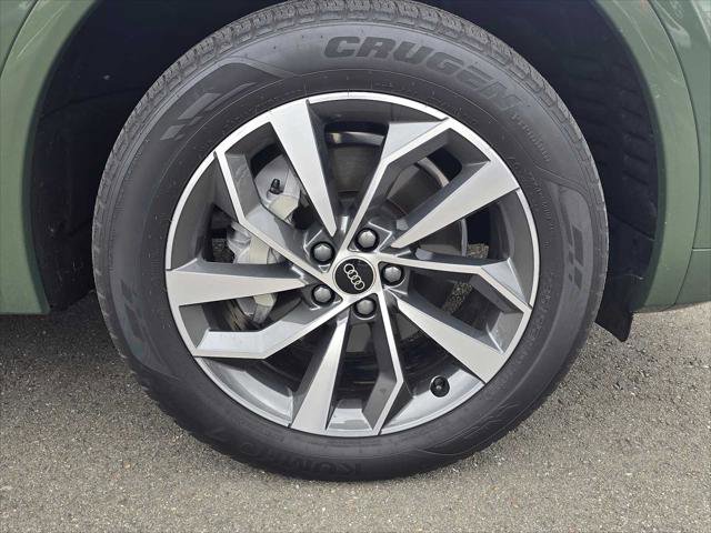 Used 2024 Audi Q5 2.0T Premium Plus w/ Premium Plus Package image 9