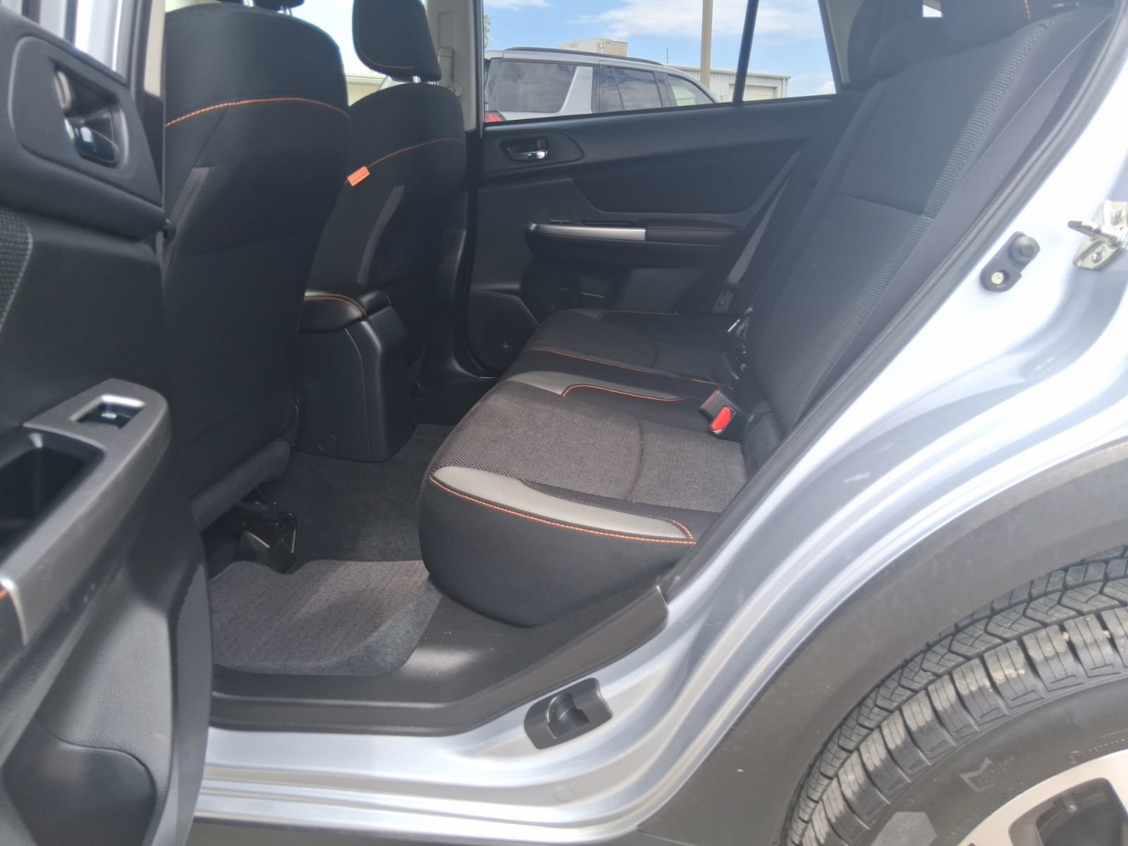 Used 2017 Subaru Crosstrek 2.0i Premium AWD/4WD image 9