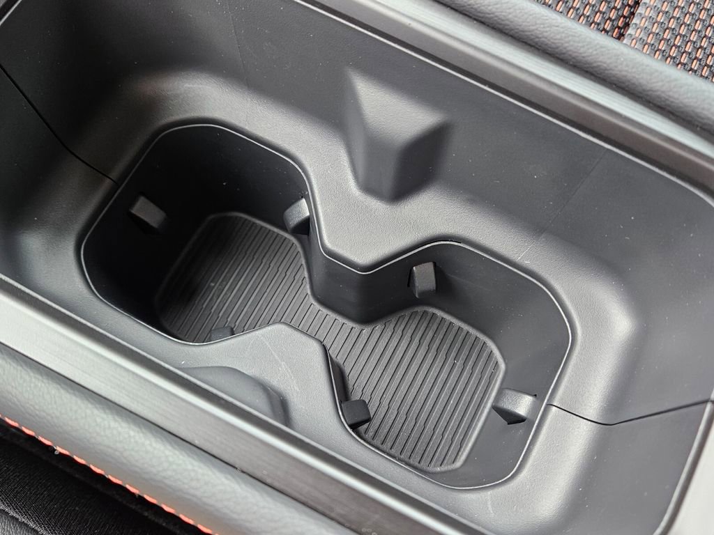 New 2026 Nissan Kicks SR image 23