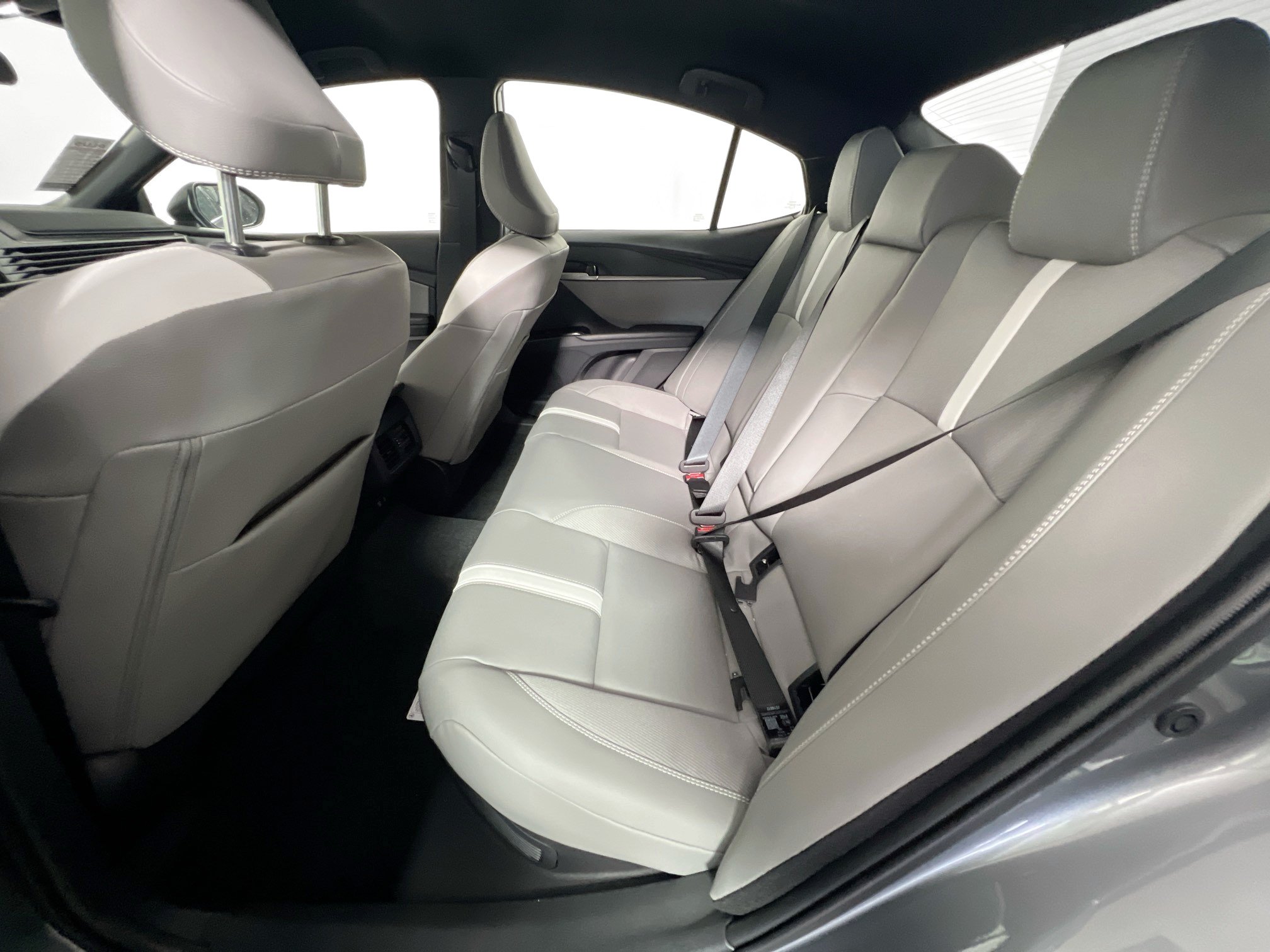 New 2026 Toyota Camry SE FWD image 28