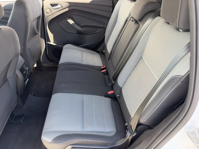 Used 2015 Ford Escape SE w/ Equipment Group 201A FWD image 18