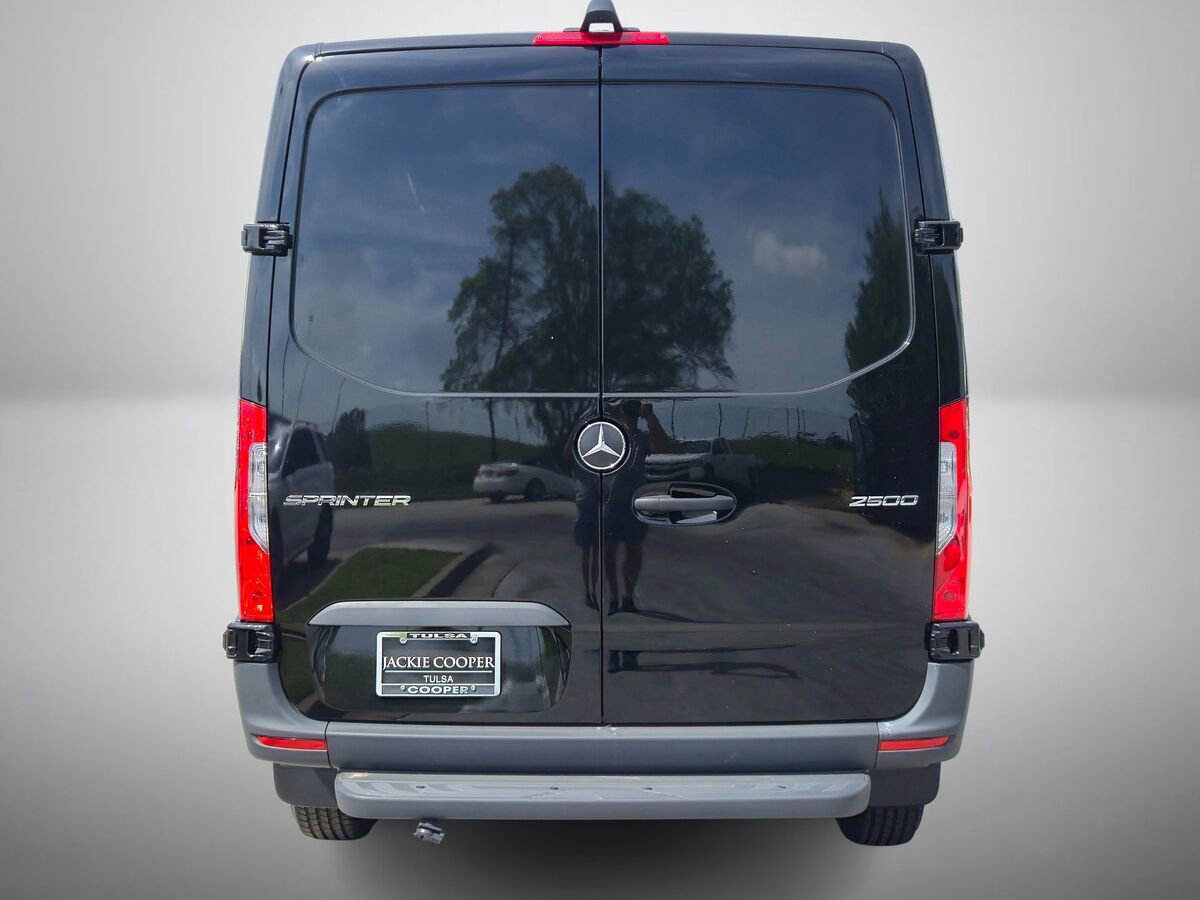 New 2024 Mercedes-Benz Sprinter 2500 image 4