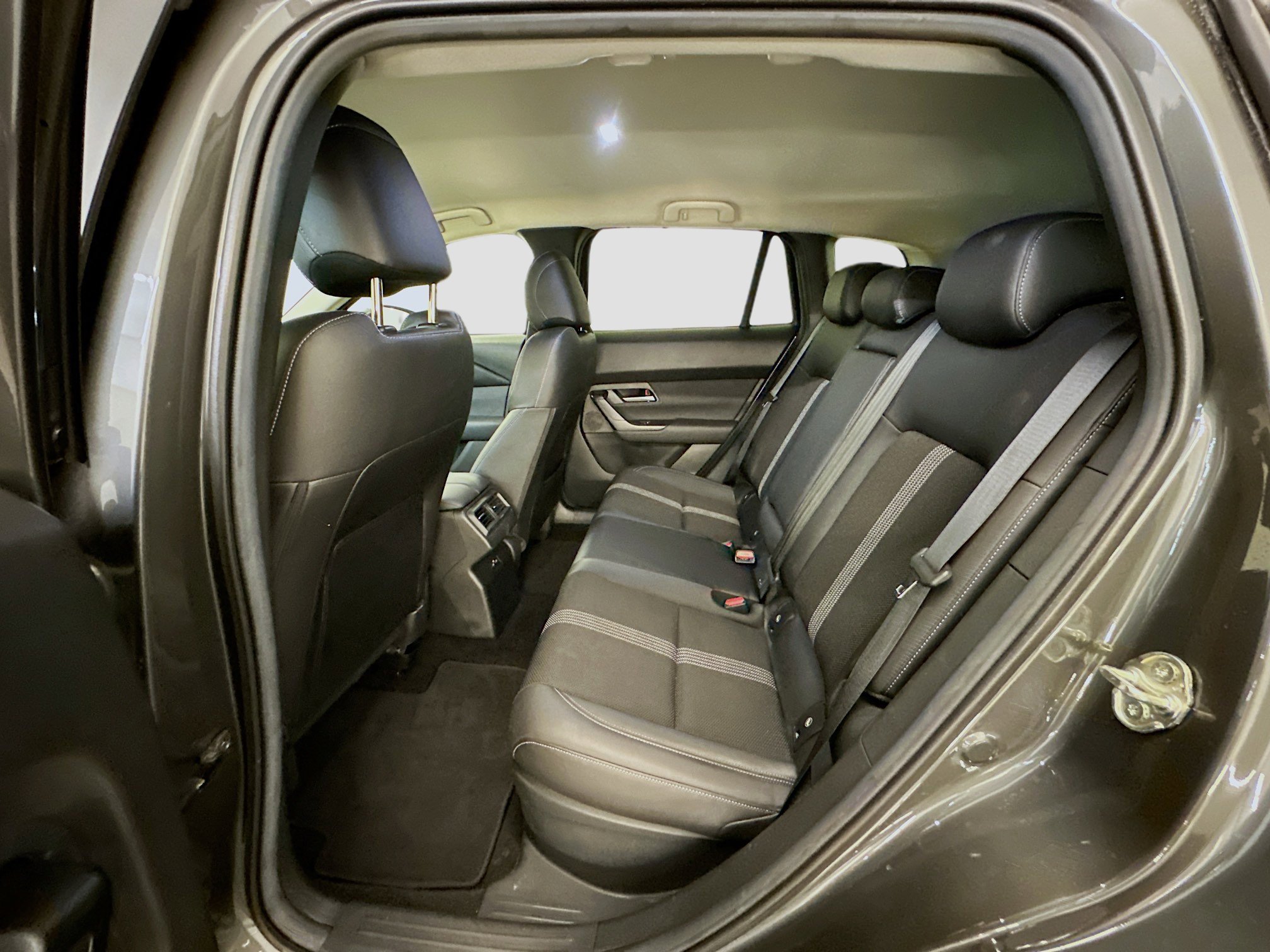 Used 2025 MAZDA CX-50 2.5 Hybrid w/ Preferred Pkg image 29