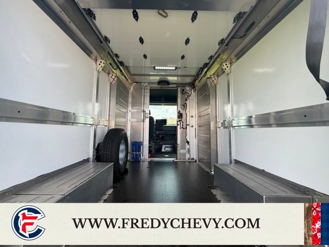 New 2026 Chevrolet Brightdrop 400 AWD/4WD image 33