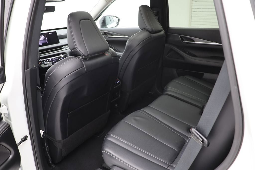 Used 2024 INFINITI QX60 Luxe AWD/4WD image 11