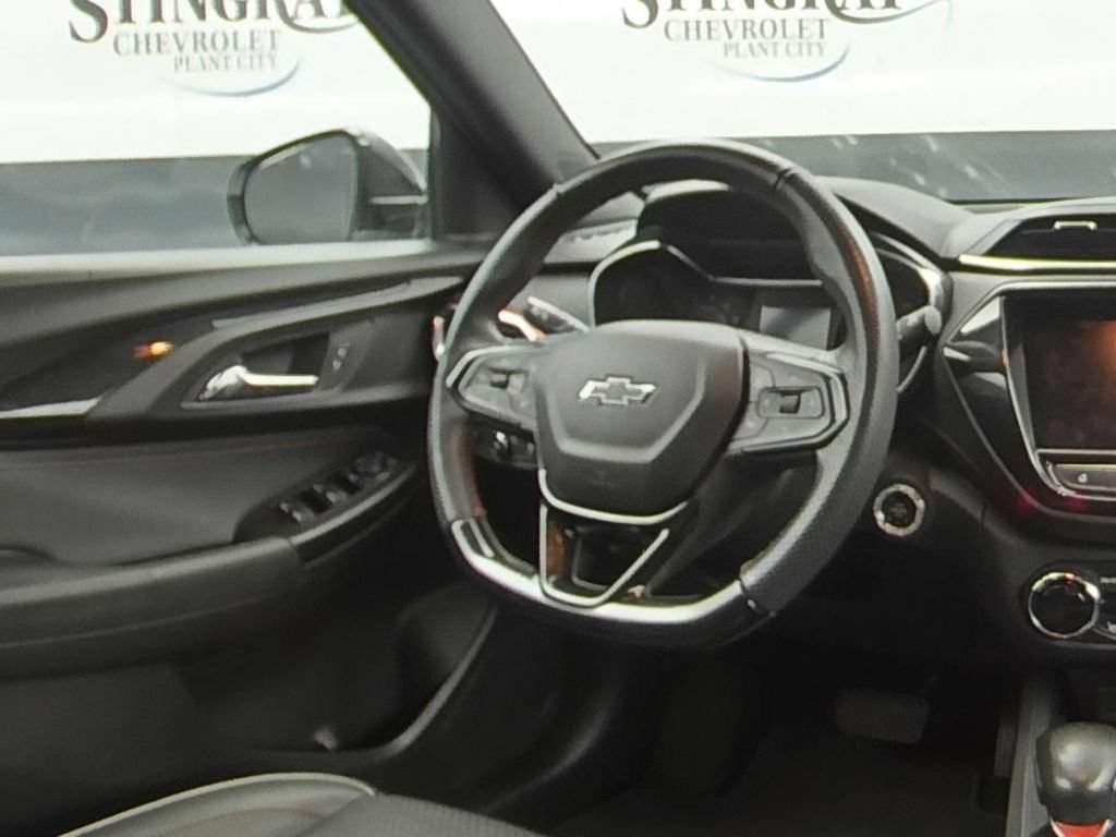 Used 2023 Chevrolet TrailBlazer RS w/ Convenience Package AWD/4WD image 16