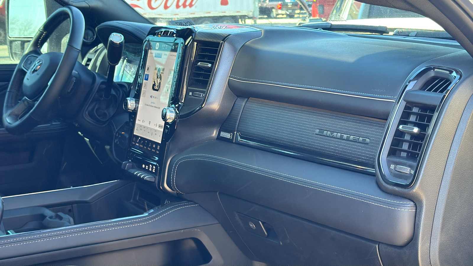 Certified 2024 RAM 2500 Limited image 28