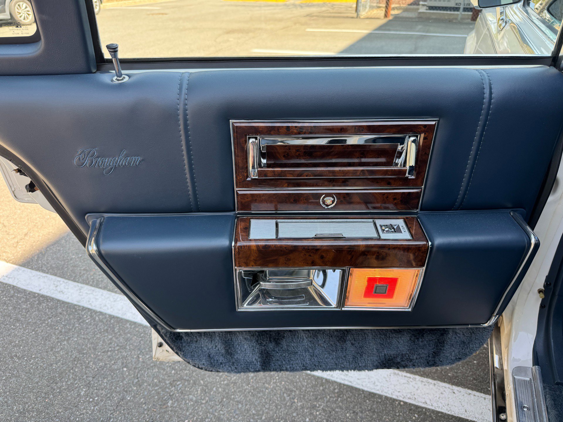 Used 1991 Cadillac Brougham image 43