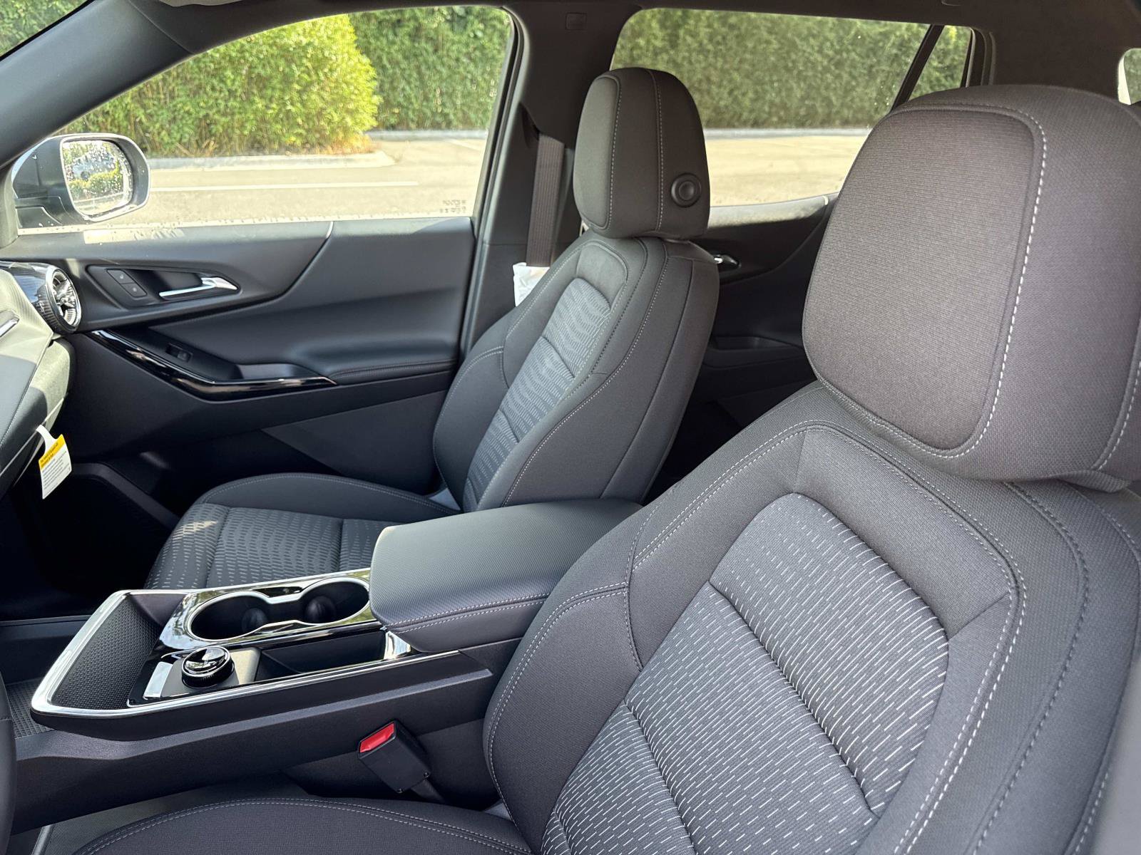 New 2027 Chevrolet Equinox LT FWD image 20