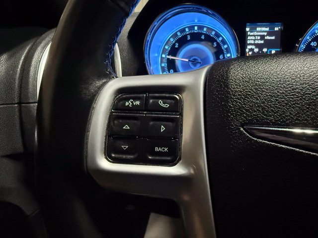 Used 2014 Chrysler 300 AWD w/ Driver Convenience Group image 29