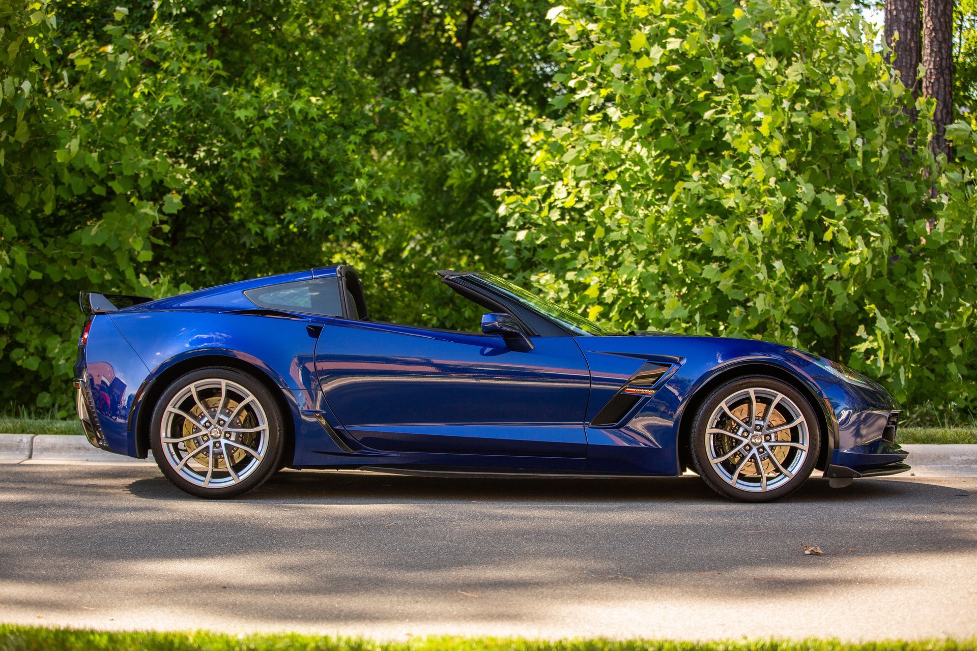 Used 2017 Chevrolet Corvette Grand Sport RWD image 7