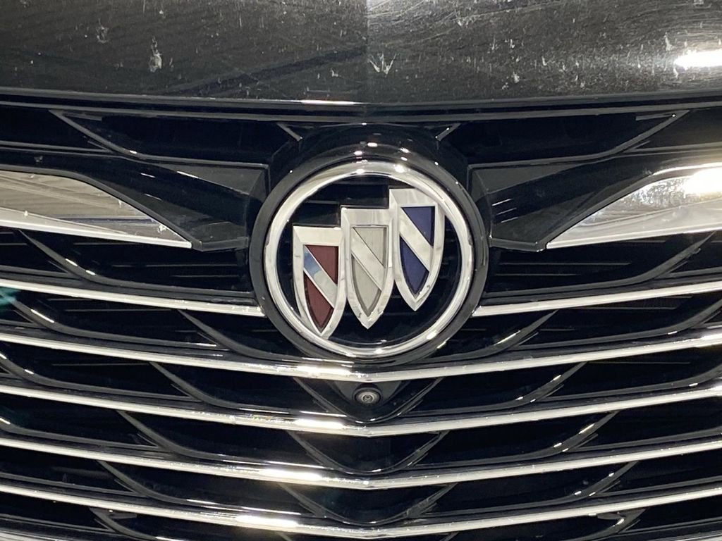 Used 2024 Buick Enclave Premium image 29