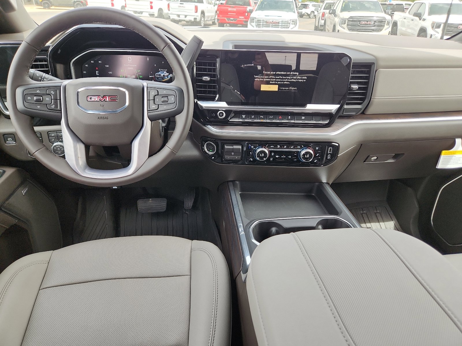 New 2026 GMC Sierra 2500 SLT w/ Texas SLT Premium Package AWD/4WD image 10