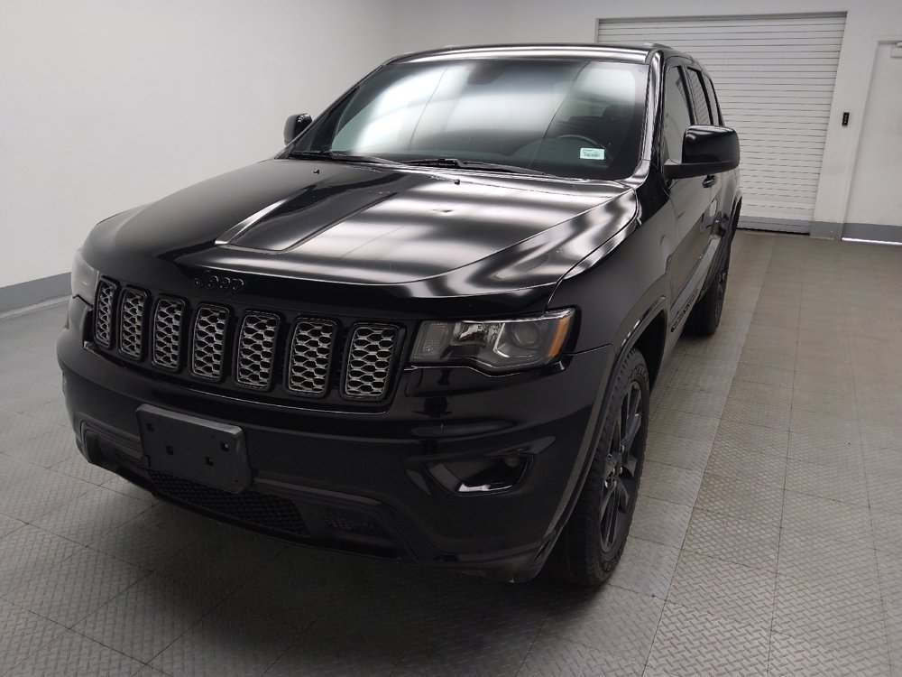 Used 2018 Jeep Grand Cherokee Altitude AWD/4WD image 15