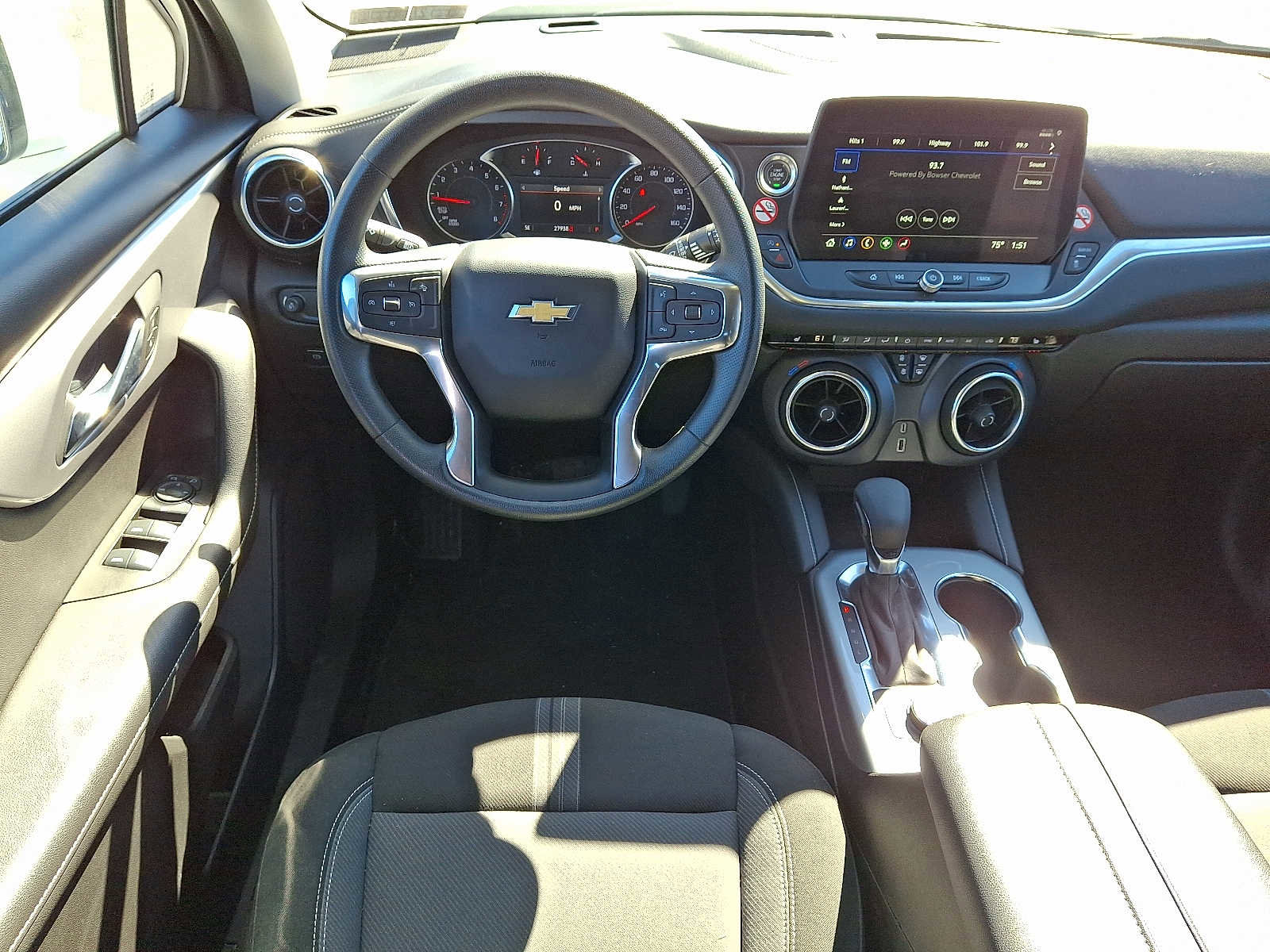 Used 2025 Chevrolet Blazer LT AWD/4WD image 11