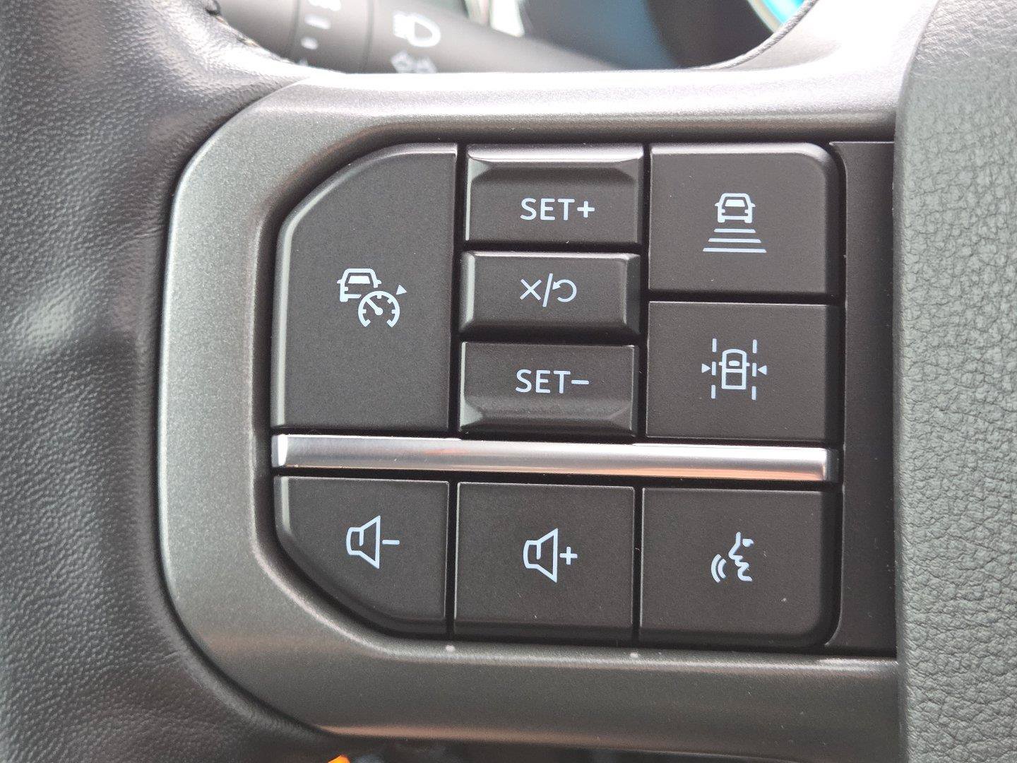 Used 2021 Ford F150 Lariat w/ Equipment Group 502A High AWD/4WD image 29
