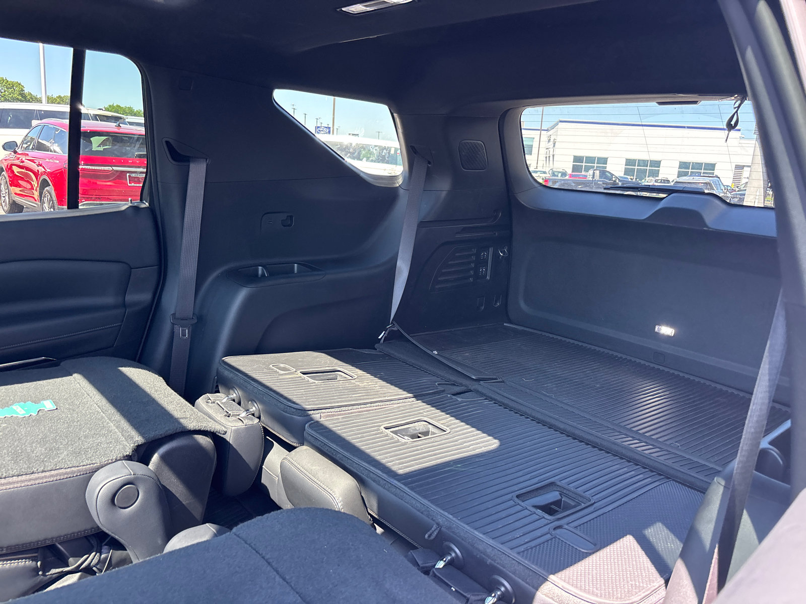 Used 2026 Chevrolet Traverse High Country w/ LPO, Floor Liner Package AWD/4WD image 25