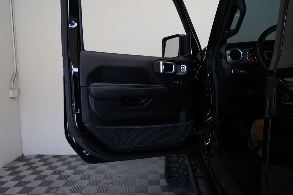 Used 2021 Jeep Gladiator Rubicon AWD/4WD image 25