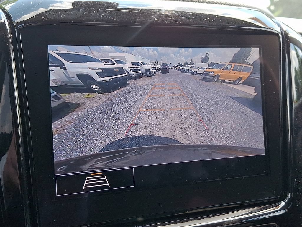 Used 2020 Chevrolet Traverse LT AWD/4WD image 19