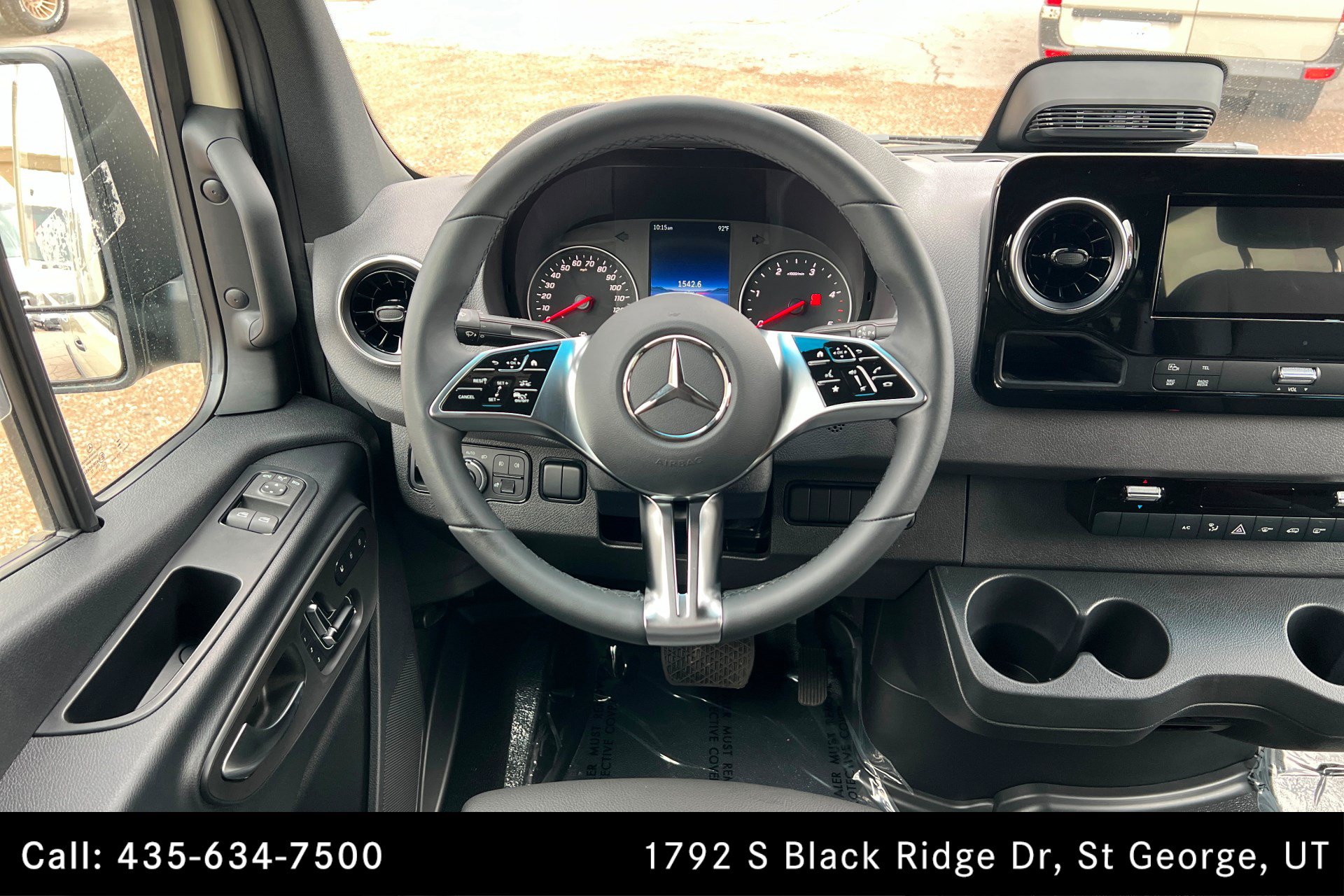 Used 2025 Mercedes-Benz Sprinter 2500 image 12