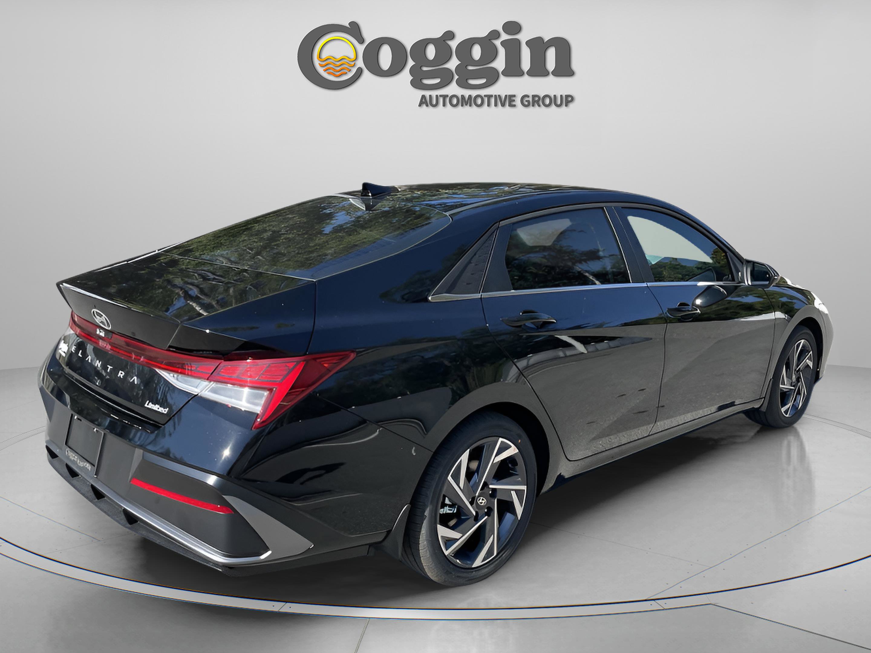 New 2026 Hyundai Elantra Limited image 5