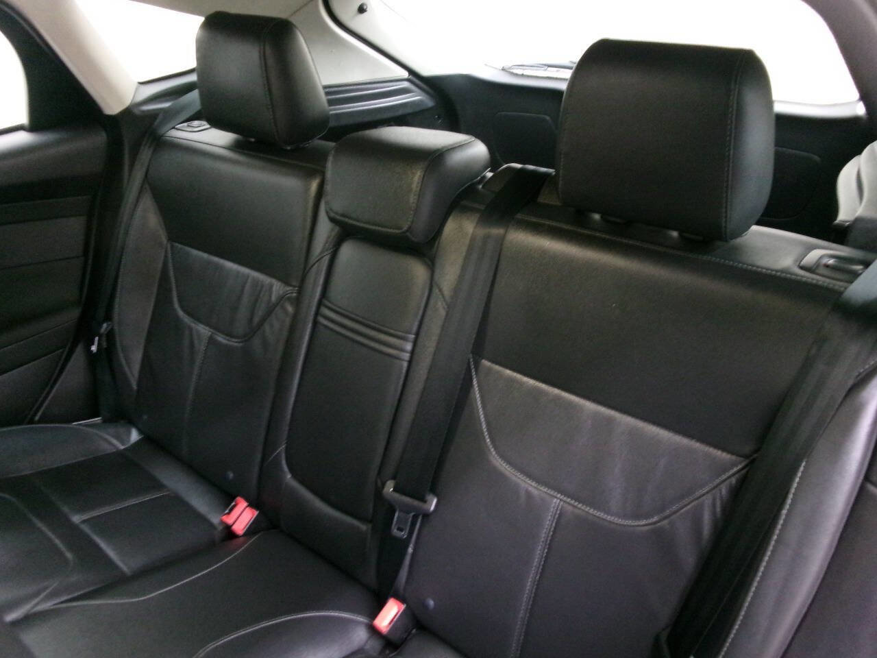 Used 2015 Ford Focus Titanium image 17