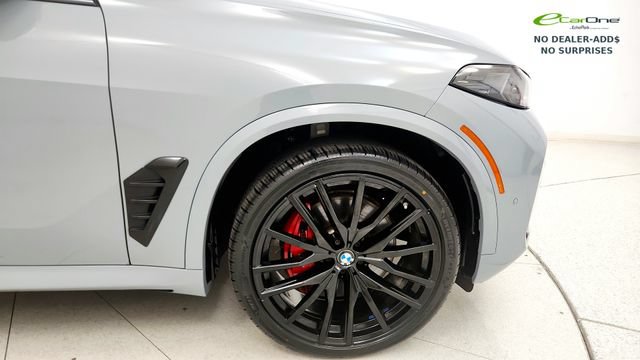 Used 2025 BMW X5 xDrive40i w/ M Sport Package AWD/4WD image 21