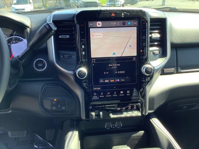 New 2026 RAM 2500 Big Horn AWD/4WD image 17