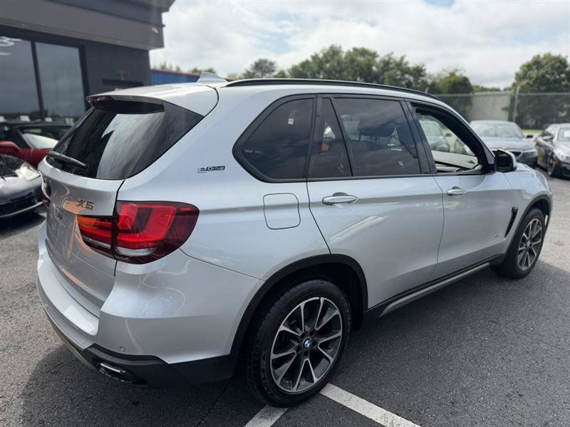 Used 2017 BMW X5 xDrive40e AWD/4WD image 9