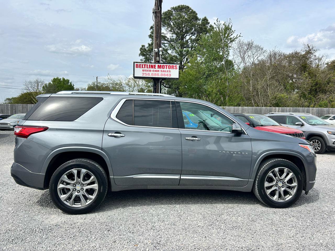 Used 2019 Chevrolet Traverse Premier w/ Driver Confidence II Package image 3