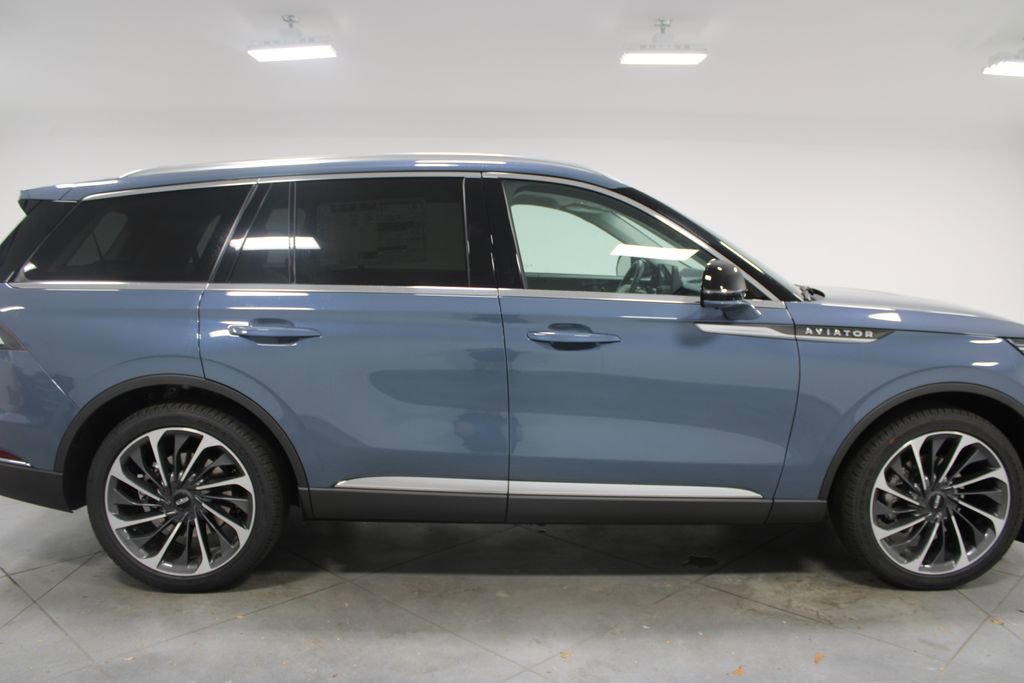 New 2025 Lincoln Aviator Reserve w/ Illumination Package image 10