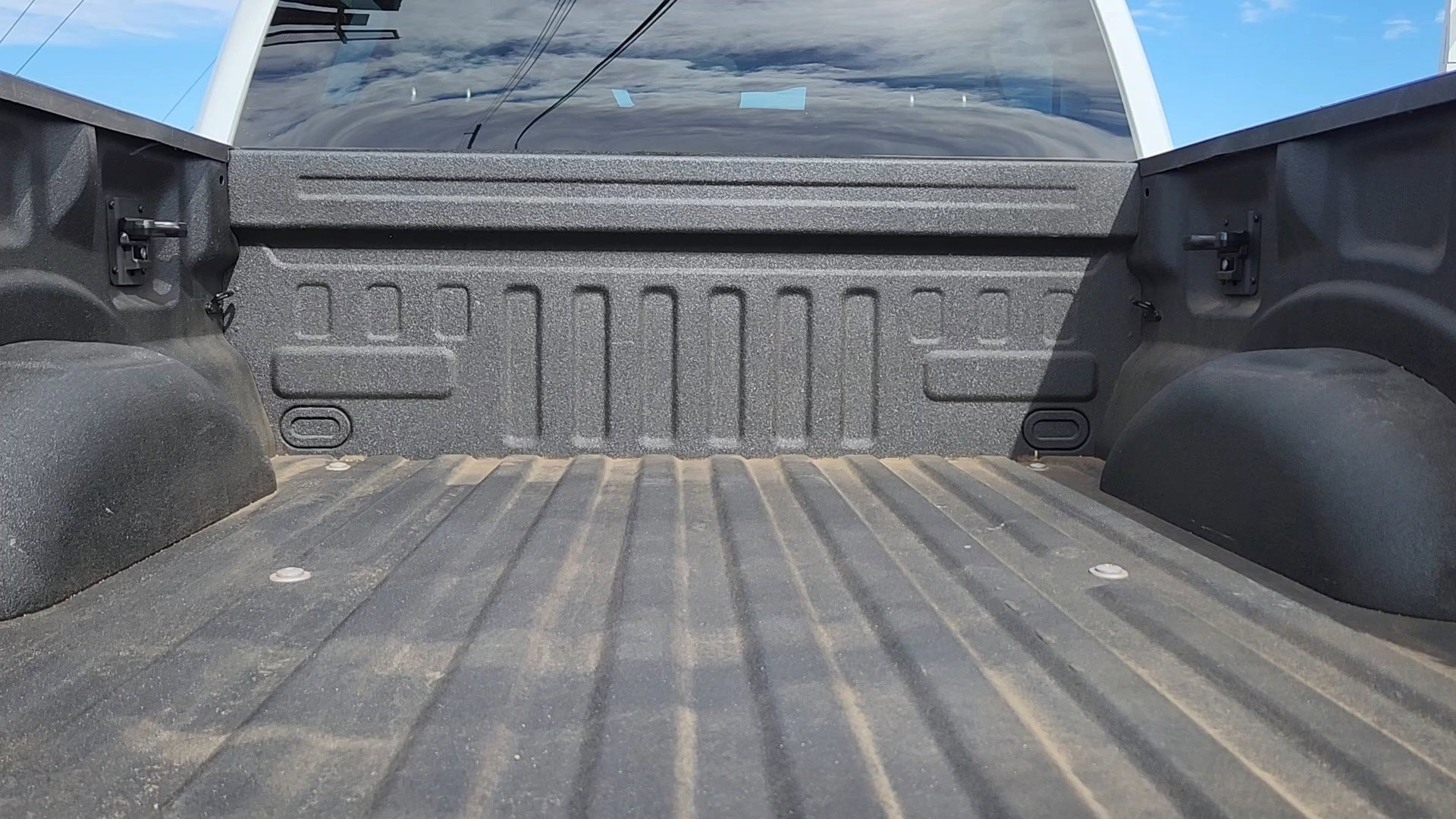 Used 2023 Ford F150 Lightning XLT image 20