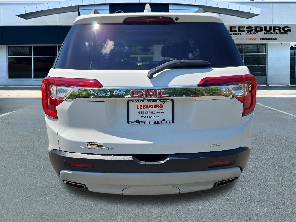 Used 2022 GMC Acadia SLT w/ Technology Package AWD/4WD image 6