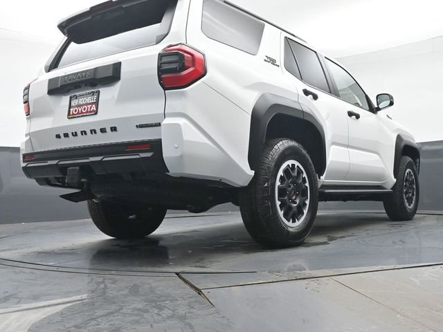Certified 2025 Toyota 4Runner TRD Off-Road Premium image 30