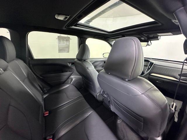 Used 2025 Subaru Forester Limited AWD/4WD image 13