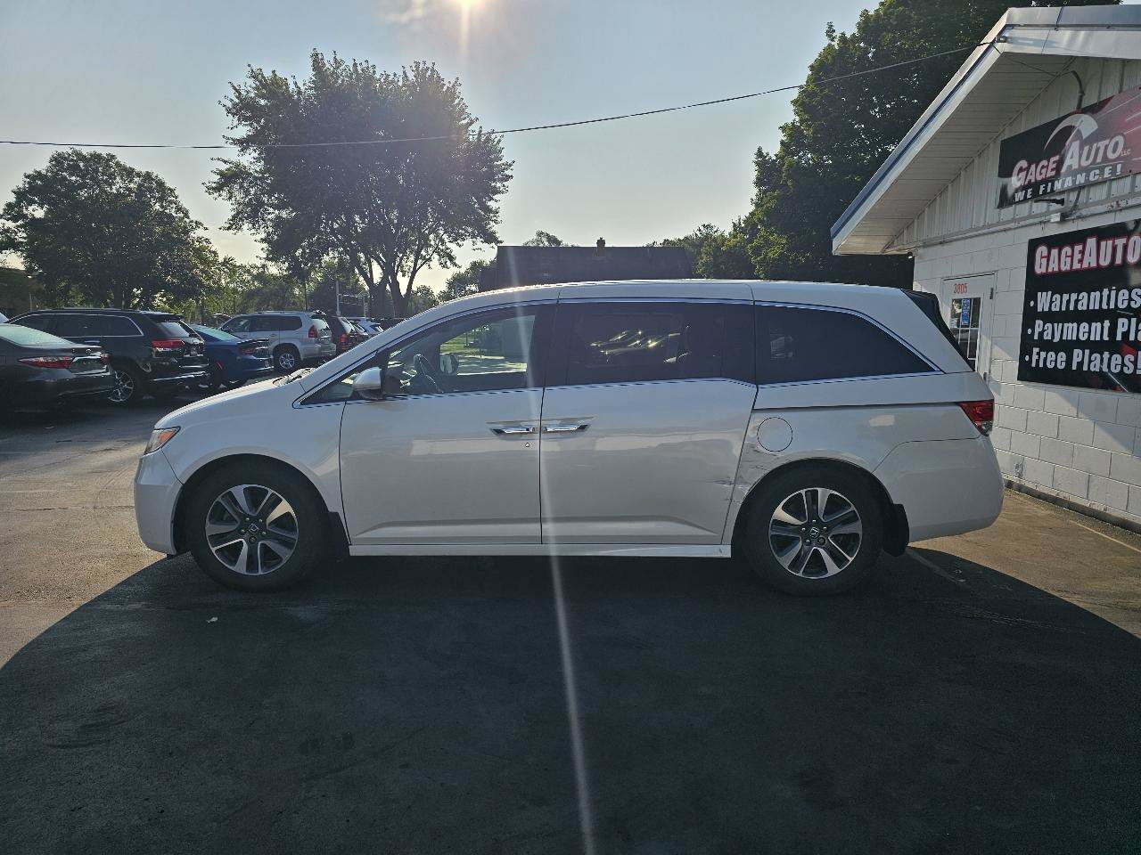 Used 2015 Honda Odyssey Touring image 6