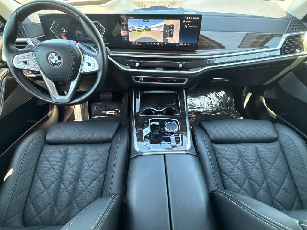 Used 2025 BMW X7 xDrive40i w/ Premium Package AWD/4WD image 19